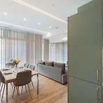 Luxurious & Spacious Central Modern 2Bed Flat
